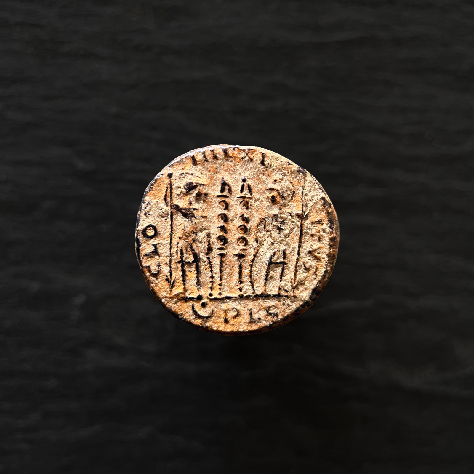Nummus of Constantine Reverse